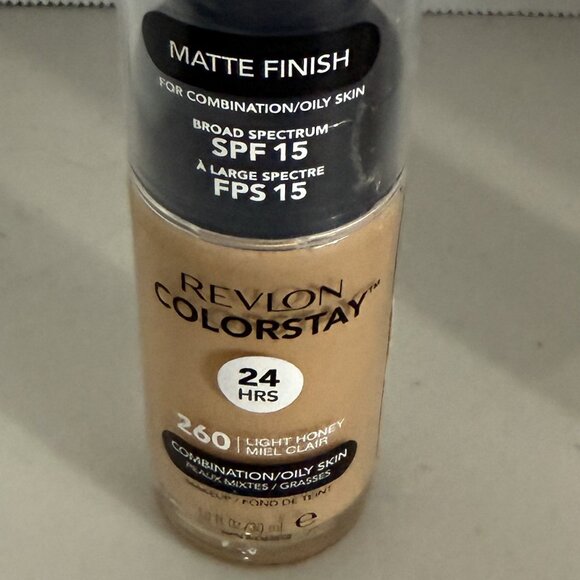 Revlon Other - Revlon Colorstay 24 Hrs Matte Finish Combination/Oily Skin #260 SPF 15